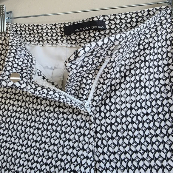Amanda & Chelsea Black and White Geometric Skinny Pants - Picture 5 of 12